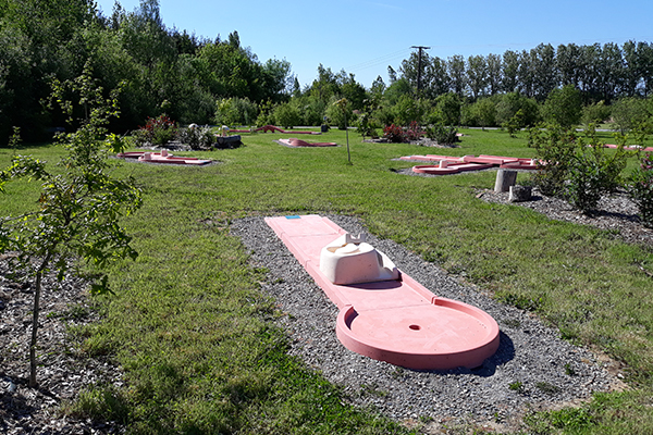 Camping Familial Avec Piscine Terrain Mini Golf Campilo