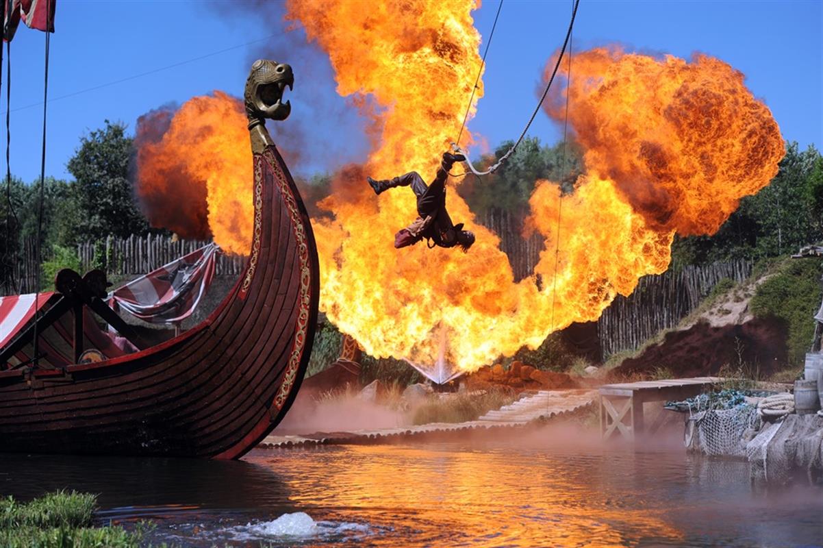 Le Fort De L An Mil Grand Parc Du Puy Du Fou Sortir En Vendee En Famille Campilo
