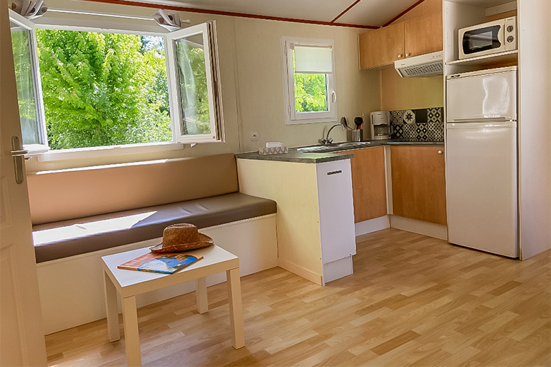 camping special famille nombreuse mobil home tribu piece de vie campilo