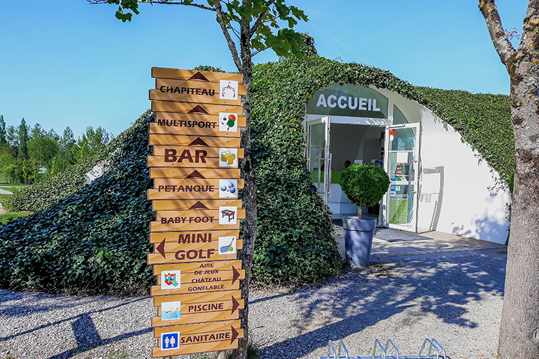 services de location camping 4 etoiles a proximite de la roche sur yon